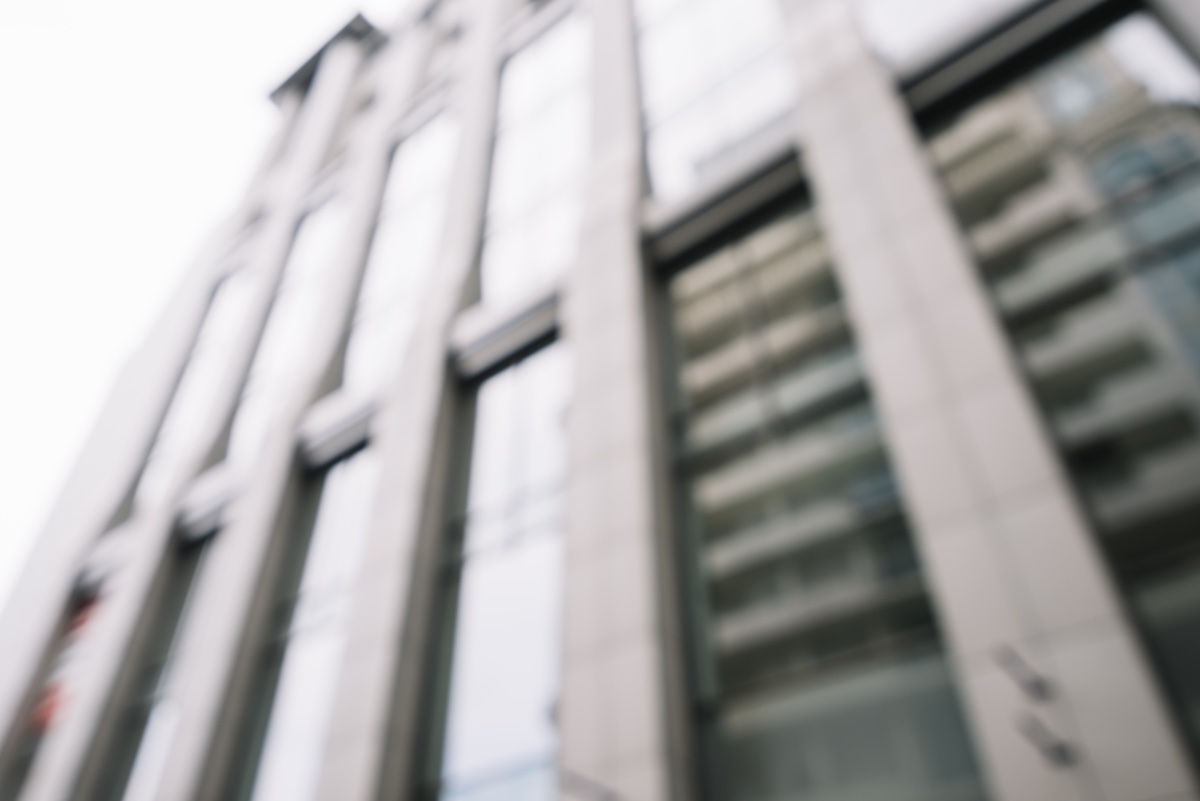 blur-shiny-modern-building